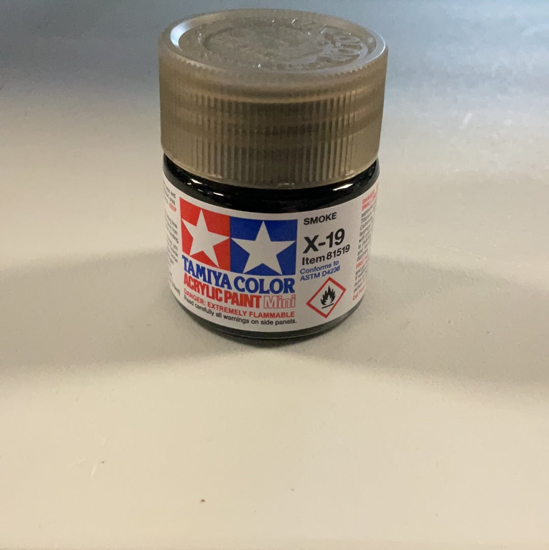 Tamiya color acrylic paint, Smoke, X-19