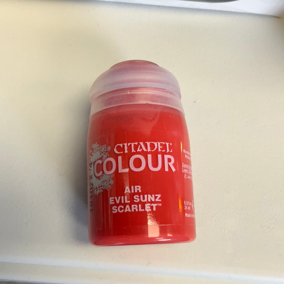Citadel Colour Air Evil Suns Scarlet 28-22