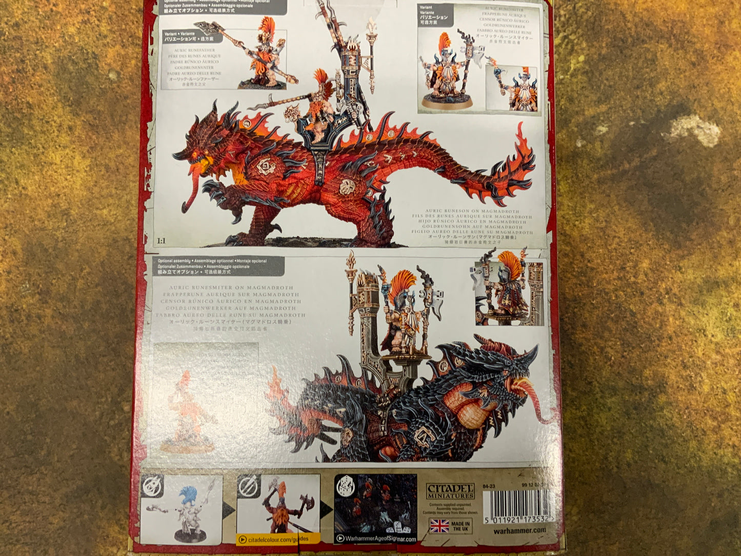 Warhammer Age Of Sigmar: Fyreslayers - Auric Runefather on Magmadroth