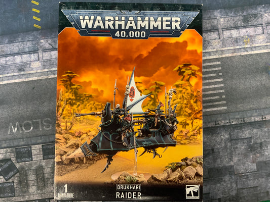 Warhammer 40,000 Drukhari Raider