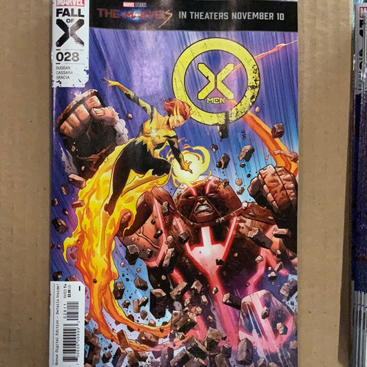 X-Men Fall of X Issue 28 Fighting Cover